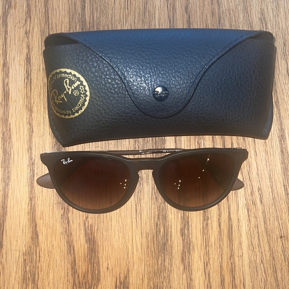Women’s Ray Ban Sunglasses